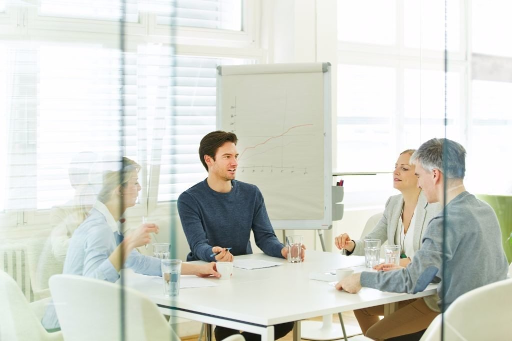 Equipo de negocios en una oficina